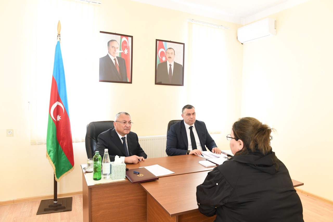 Rövşən Rzayev onların müraciətlərini dinlədi - FOTOLAR